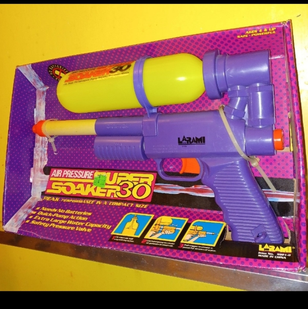 SOLD Air pressure Super soaker 1994 Larami vintage